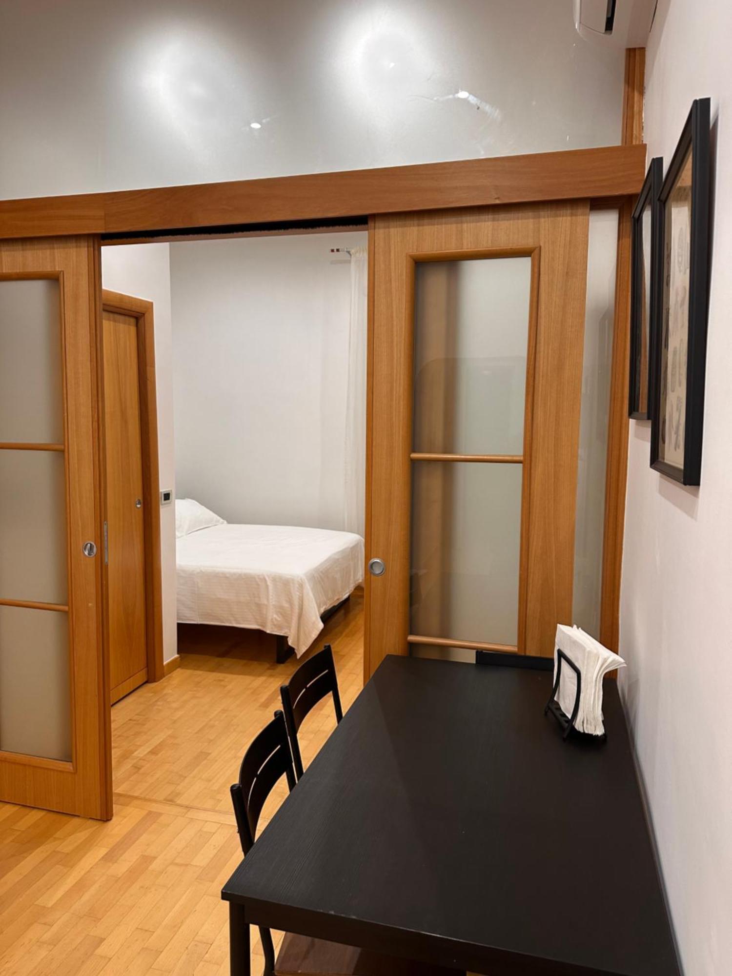 Apartment La Bella A Chiaia Naples